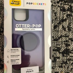Otter box iPhone 11 case w built in pop socket